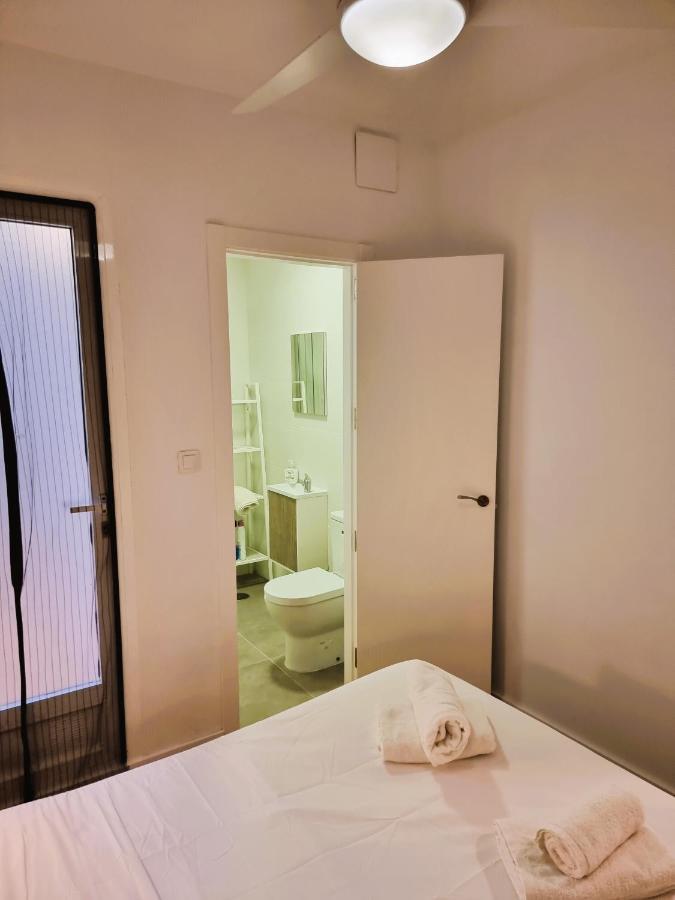 Claudia Tourist Apartment Alicante Exterior photo