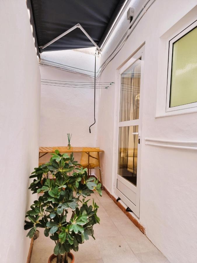 Claudia Tourist Apartment Alicante Exterior photo
